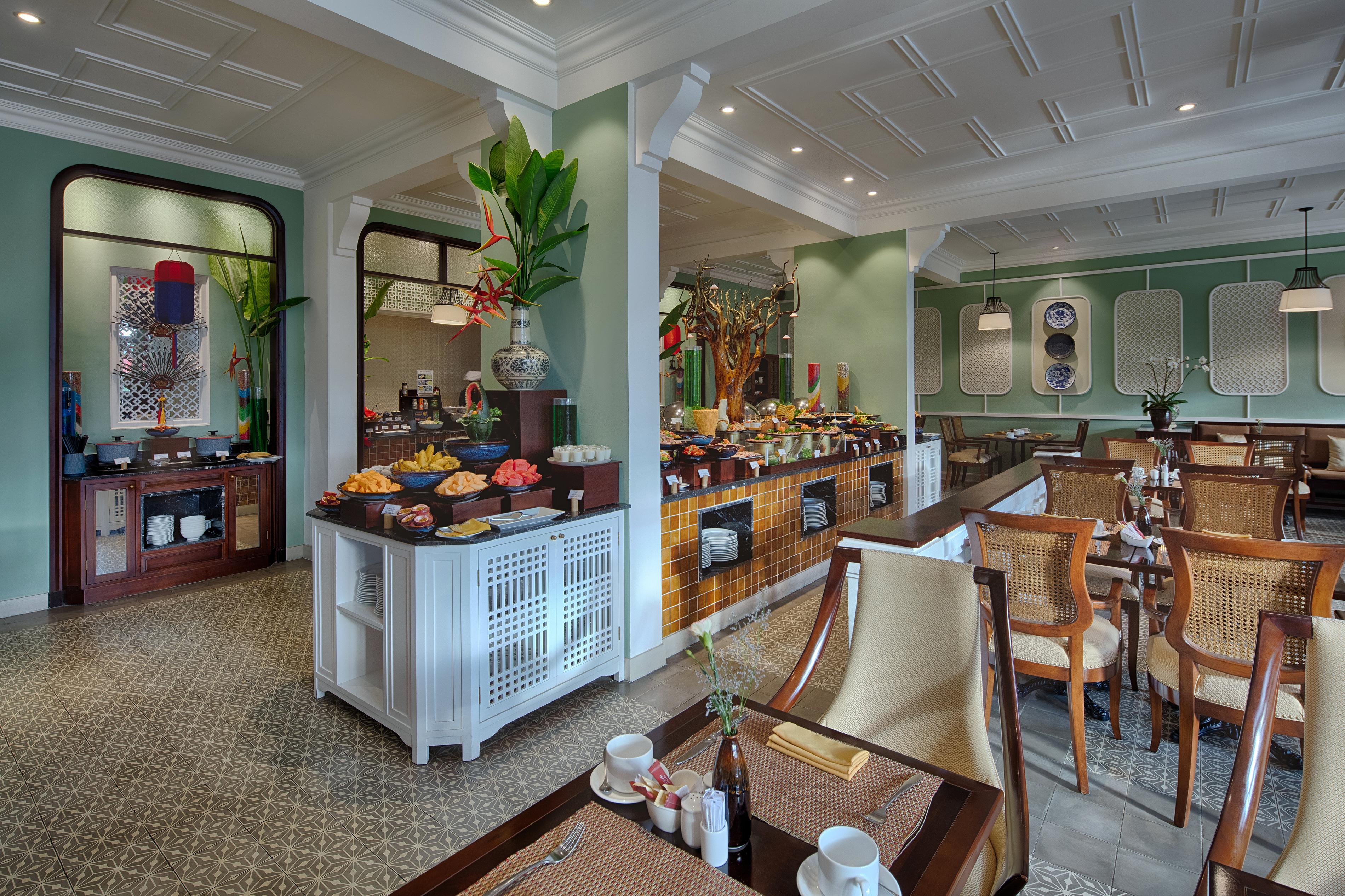 アレグロ ホイアン ア リトル ラグジュアリー ホテル&スパ エクステリア 写真 The interior of the restaurant